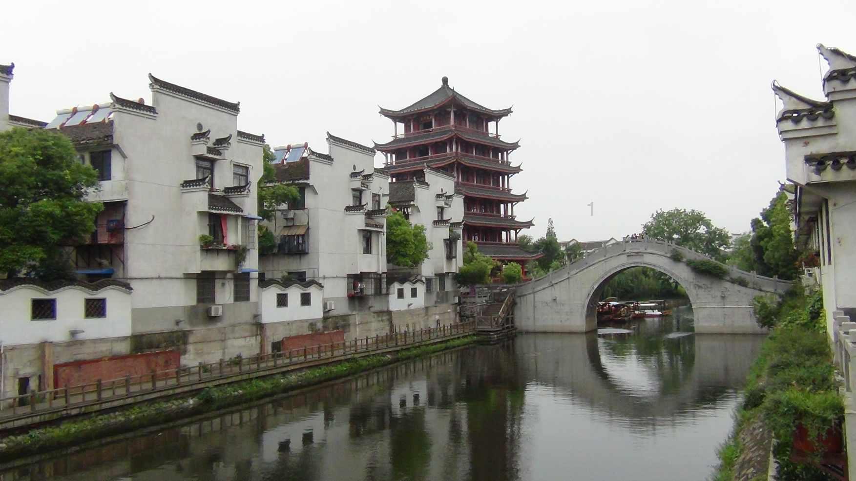 能从长寿老人身上发现长寿的秘诀吗？游戏画面